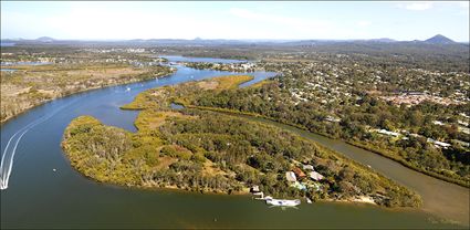 Makepeace Island - Tewantin - Noosa - QLD T (PBH4 00 17464)